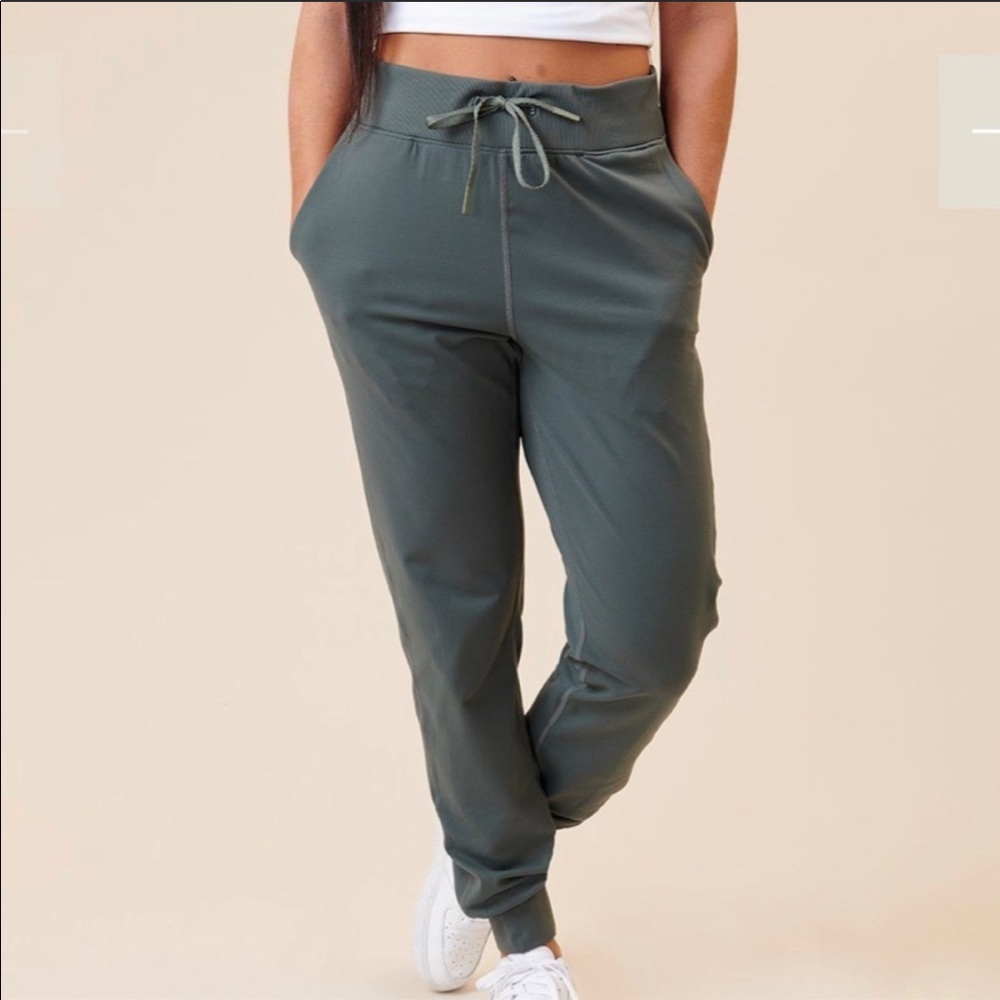 Paragon fitwear joggers